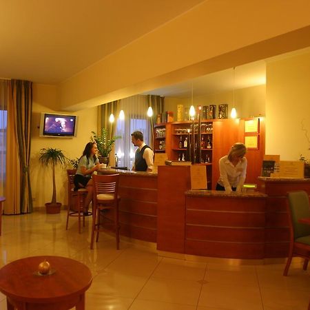 Hotel Abrava Дравско Поморске Екстериор снимка