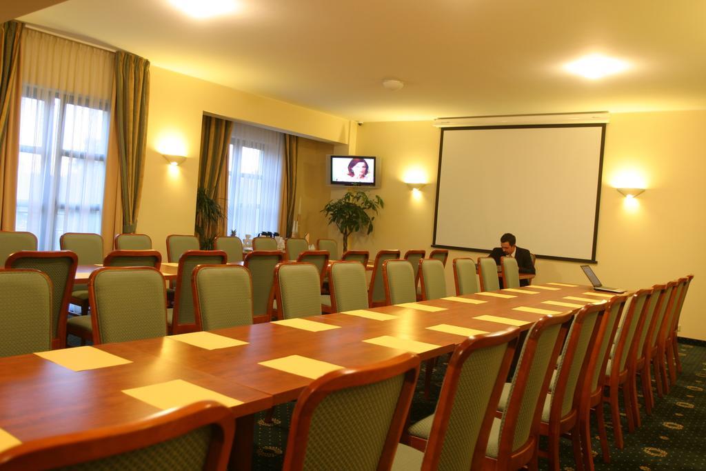 Hotel Abrava Дравско Поморске Екстериор снимка