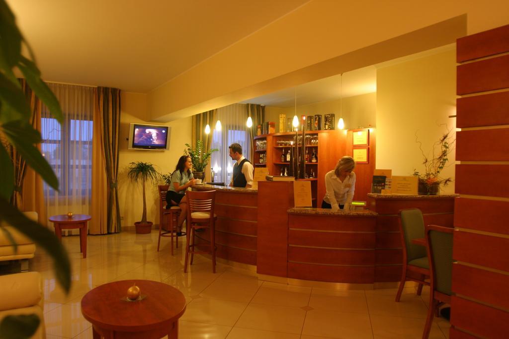 Hotel Abrava Дравско Поморске Екстериор снимка